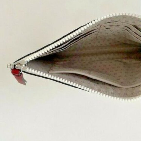 DKNY Graffiti Zoe Zip Wristlet Card Holder Purse - Picture 2 of 3